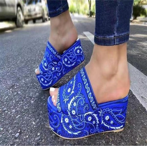 og pretty plats - women new high-heeled shoe thick-soled casual all-match graffiti style slippers large size outdoor beach sandals